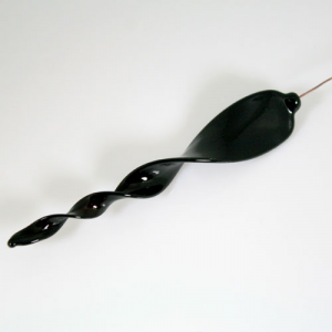 Goccia pendente twist 13 cm in vetro di Murano color nero lucido in fogo