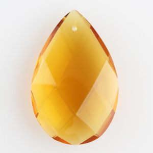 Mandorla pendente h60 mm vetro cristallo di Boemia molato a mano, colore ambra.