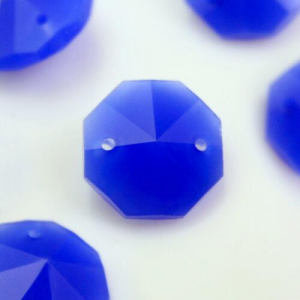 Ottagono 14 mm blu seta vetro cristallo molato 16 facce 2 fori.