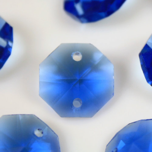 Ottagono 14 mm blu zaffiro vetro cristallo molato 16 facce 2 fori.