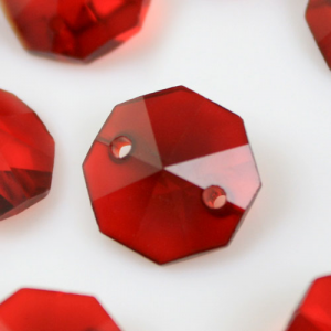 Ottagono 14 mm rosso vetro cristallo molato 16 facce 2 fori.