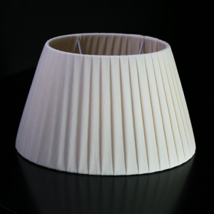 Lampshade 25x16x15 cm oval covered in ivory taped pongè. E14 fitting