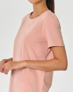 T-shirt rosa in cotone stretch con scollo tondo ampio