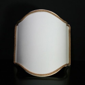 Ivory fan lampshade with gold border, L 26 x h 28 cm.