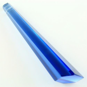 Pendaglio prisma 76 mm asimmetrico in cristallo sfaccettato color blu