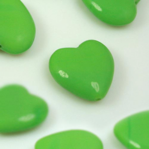 Perla cuore in pasta di vetro verde, 15 mm
