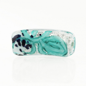 Perla di Murano tubo curvo Medusa Ø9x22. Vetro verde marino, foglia argento e avventurina blu. Foro passante.