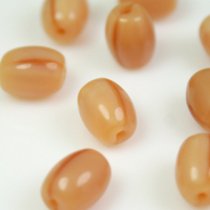 Perla vintage ovoidale in pasta di vetro ambra chiaro, 9 mm