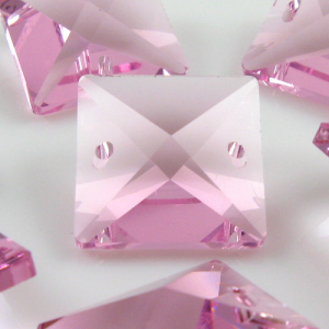 Quadruccio 18 mm rosa cristallo vetro sfaccettato 2 fori