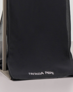 Stola in georgette nera con scritta logo e strass applicati a contrasto