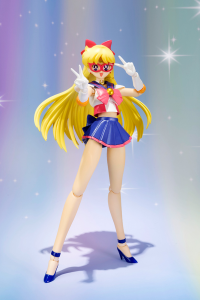 Sailor Moon S.H. FiguArts: SAILOR MOON SAILOR V by Bandai Tamashii