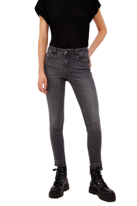 Jeans Skinny con Borchie