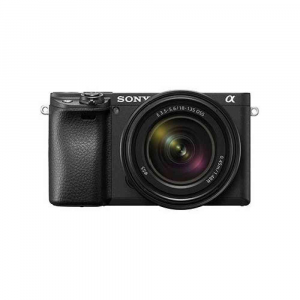 Sony - Fotocamera mirrorless - ILCE 6400 + E 18 135mm F3.5 5.6 OSS