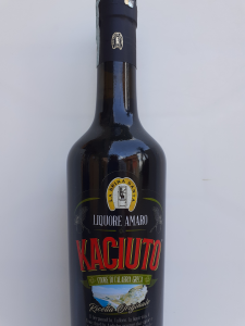 Liquore amaro KACIUTO 50cl fatto con Bergamotto di Reggio Calabria , Finocchietto, Alloro ,Liquirizia.  Ditta La Spina Santa Bova Marina (RC)