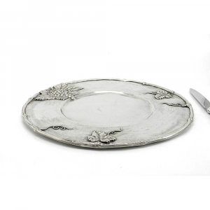 Hand-crafted pewter plate with small grape decoration 