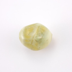 Perla di Murano di forma poliedrica 25 mm verde salvia