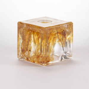 Vetro diffusore cubo cristallo pulegoso con anima ambra.  Ricambio lampadari Sciolari misura 8x8x h8 cm foro Ø30 mm