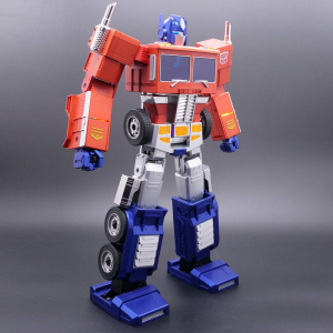 *PREORDER* Transformers Interactive Auto-Converting Robot: OPTIMUS PRIME by Robosen