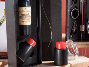 Confezione con 3 accessori da sommelier per il vino