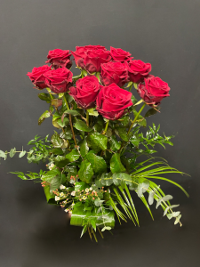 Mazzo di rose rosse a gambo lungo Red Naomi - Scegli il numero di rose che vuoi