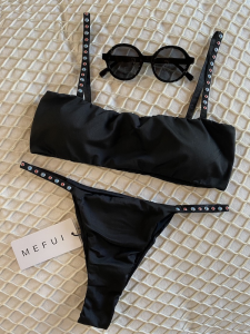 Bikini Top e slip brasiliano fisso con borchie Me Fui
