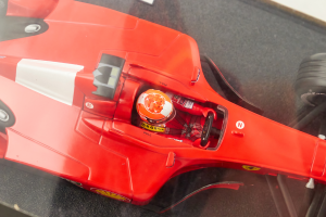 Ferrari F2001 Michael Schumacher - 1/18 Hot Wheels