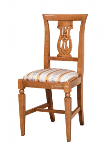 Klassischer Stuhl Mithos