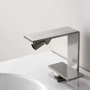Single-lever bidet mixer in stainless steel 5mm Treemme
