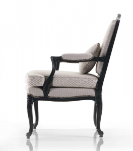 Klassischer Sessel “La Generosa”