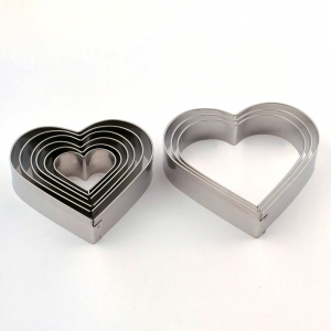 Juego de cortapastas en forma de corazón - 9 piezas