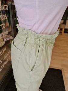 Pantalone caramella verde 