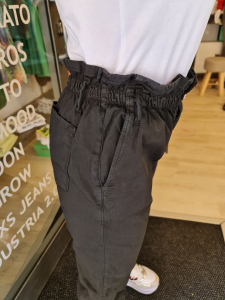 Pantalone caramella nero 