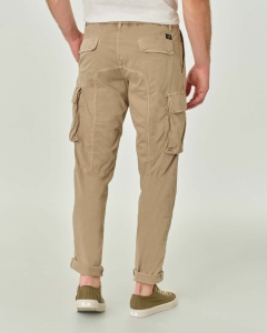 Pantalone cargo beige in gabardina di cotone stretch con cinturino in vita