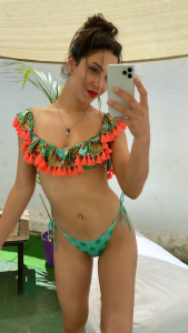 Bikini Top volant con nappine e slip nodi brasiliano Sòcool