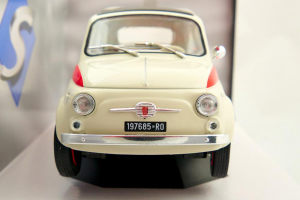 Fiat Nuova 500 Sport 1960 1/18 Solido