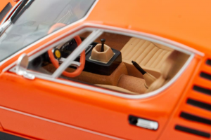 Alfa Romeo Montreal Orange Interior Beige 1970 - 1/18 KK