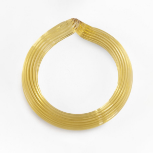 Anello pendente Ø60 mm vetro di Murano colore ambra riga dritta