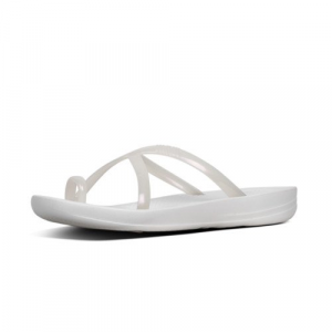 Fitflop - iQUSION WAVE PEARLISED - CROSS SLIDES - URBAN WHITE es