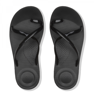 Fitflop - iQUSION WAVE PEARLISED - CROSS SLIDES - BLACK CO