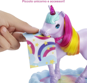 Barbie Dreamtopia Playset Unicorno con Barbie Principessa, unicorno con effetto cambia-colore e 18 a