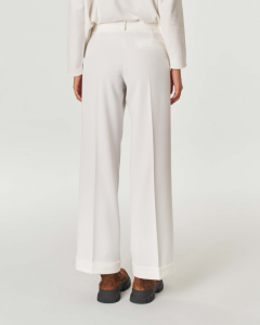 Pantaloni ampi bianchi in misto viscosa stretch con risvolto al fondo