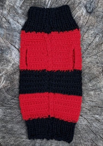 MAGLIONCINO rosso-nero invernale di  lana taglia 25