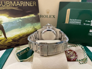 Rolex Submariner Date  16610 RRR  full set 