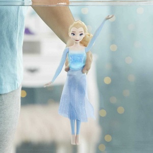Hasbro - Disney Frozen Bambola Principessa Elsa Brilla Sott'Acqua 