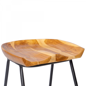 Sgabello con seduta in legno di teak naturale e gambe stilizzate in ferro