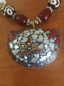 Tibetan women's pendant necklace
