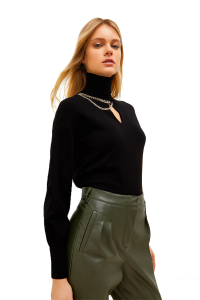 Eco-friendly Turtleneck with Chain