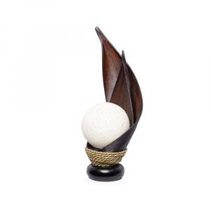 Lampada con foglia di cocco finitura dark chocolate e sfera in cotone intrecciato 