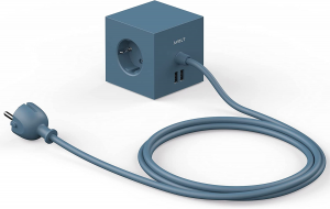 Avolt Square 1 multipresa di design - Cubo magnetico con 3 prese e 2 porte USB -blu