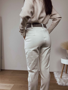 Pantaloni con cintura